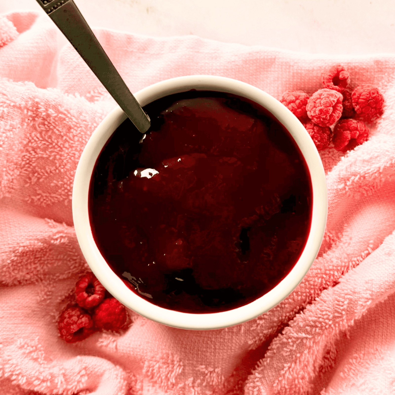 Homemade Seedless Raspberry Jam